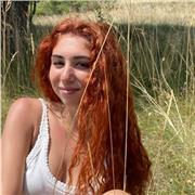 Studentessa universitaria con maturità classica offre ripetizioni o aiuto compiti